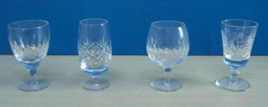 Skleněné poháry na víno 92610-2